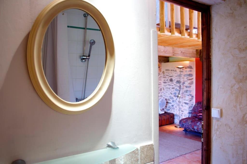 The Piggery, Charming Converted Stone Gite Saint-Mesmin  Exteriör bild